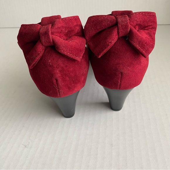 Red Cutout Heel - Picture 9 of 9